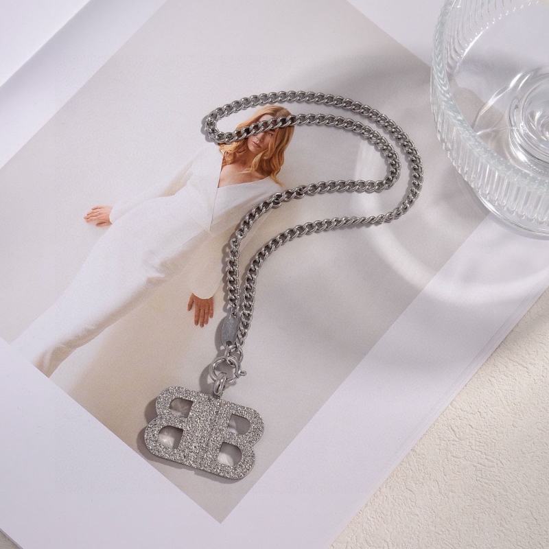 Ba1en*iaga necklaces